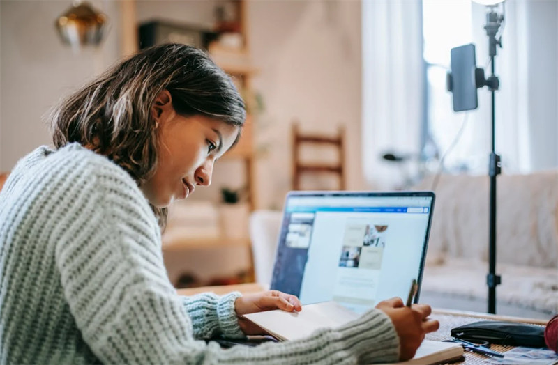 海外长效动态IP怎么挑?不止看速度,纯净度、粘性才是关键